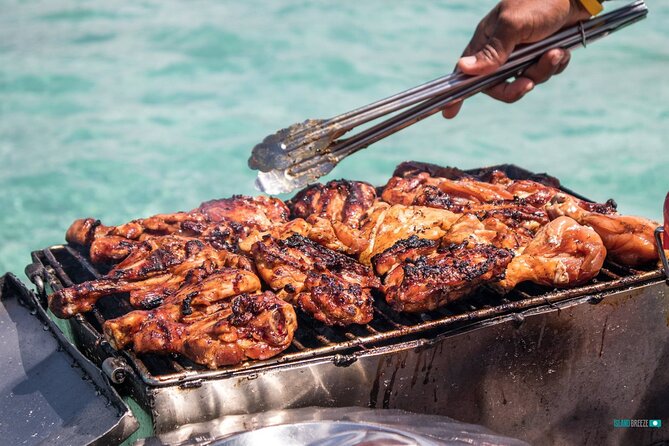 Mauritius : Full Day All Inclusive Ile Aux Cerfs Catamaran Cruise - Alcoholic Beverages on the Cruise