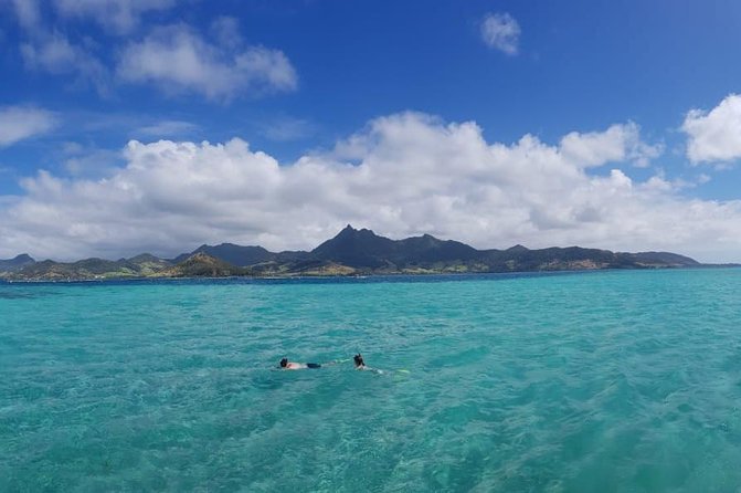 Mauritius : Full Day All Inclusive Ile Aux Cerfs Catamaran Cruise - Tour Duration and Group Size
