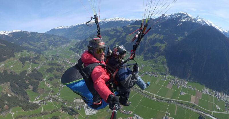 Mayrhofen: Paragliding Megaflug - Key Points