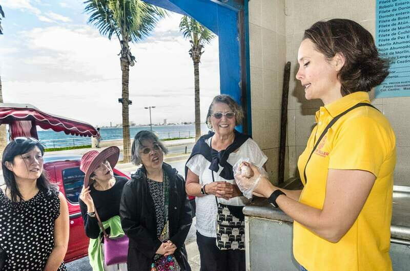Mazatlan: Barrio Bites Tour in a Traditional Taxi - Who Should Consider This Tour?