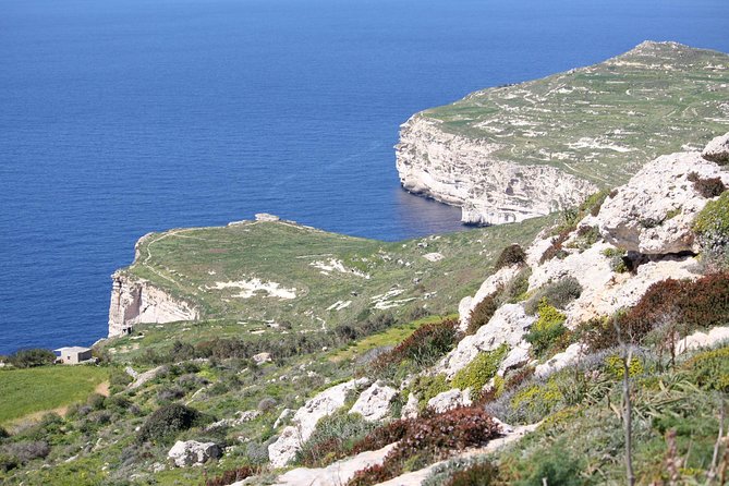 Mdina, Dingli Cliffs and San Anton Gardens Guided Tour - Exploring Dingli Cliffs