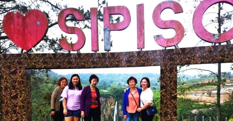 Medan: 4 Days 3 Nights Lake Toba Tour Package Include Hotels - Customer Ratings