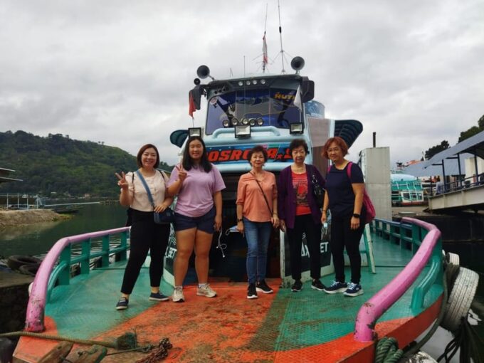 Medan: 4 Days 3 Nights Lake Toba Tour Package Include Hotels - Cultural Immersion