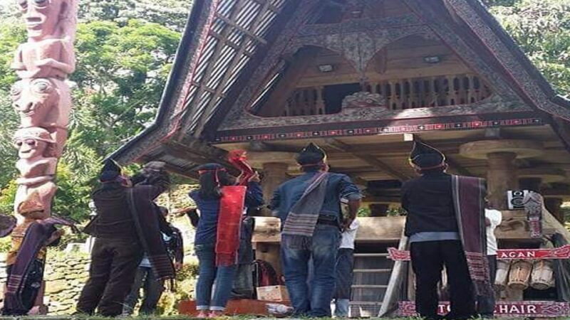 Medan Lake Toba Day Trip - Booking Details