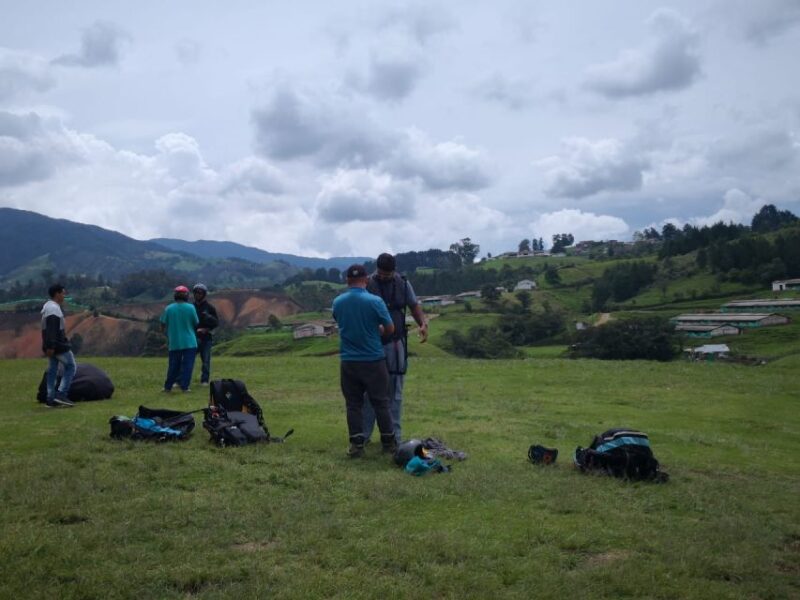 Medellín: 15-Minute Paragliding Flight - Natural Landscapes of Medellín