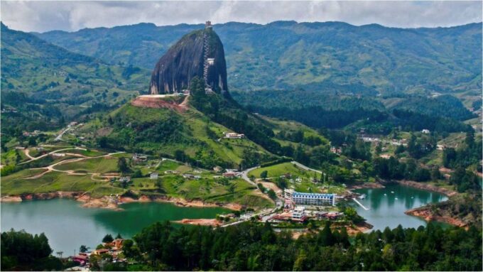 Medellin and Guatape Full Day Pablo Escobar Tour - About the Guides