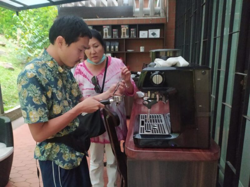 Medellin: Avoeden Café Coffee Brewing Workshop - Participant Experience