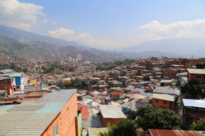 Medellin: Barrio Transformation Tour - San Javier Cable Car