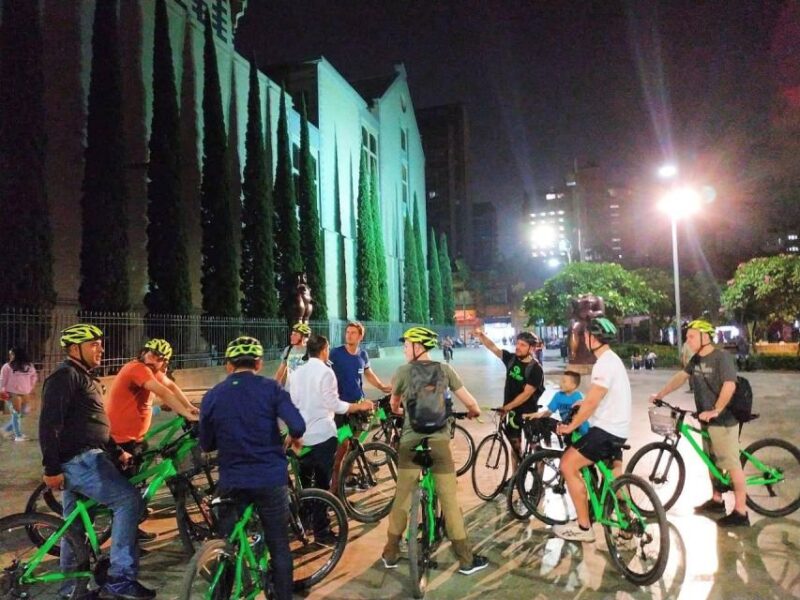 Medellin: Bike City Tour With Local Food and Drink Tastings - Viewpoint Visit