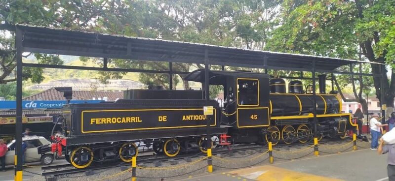 MEDELLIN: CISNEROS TOUR + SANTIAGO TOWNSHIP + FUNDA TUNNEL MUSEUM - Included in the Tour