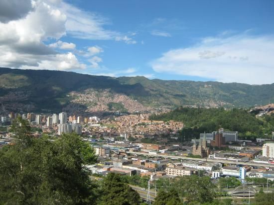 Medellin City, Comuna 13 and Arvi Park Private Tour - Historical Insights and City Views