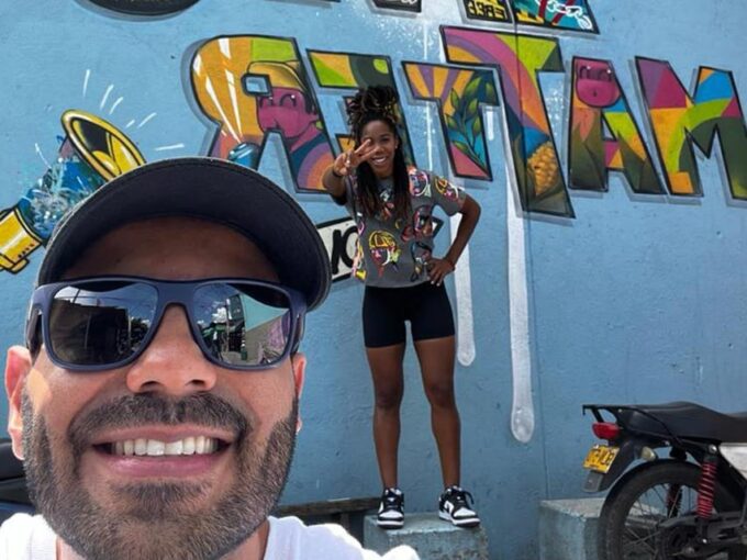 Medellin City Tour, 8 Hours With Art Book Included - Payment Options