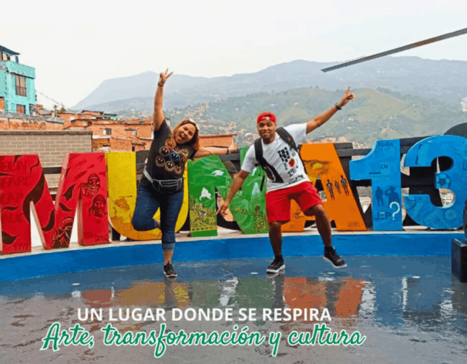 Medellín City Tour and Comuna 13 Experience - Unveiling Comuna 13s Transformation