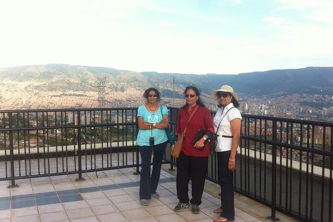 Medellin City Tour With Cable Car, Lunch, and Fernando Botero's - Pickup and Timing