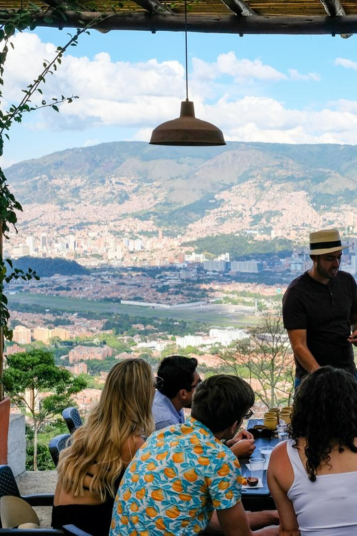 Medellín: Coffee Farm and Roaster With Tacos Tour - Key Points