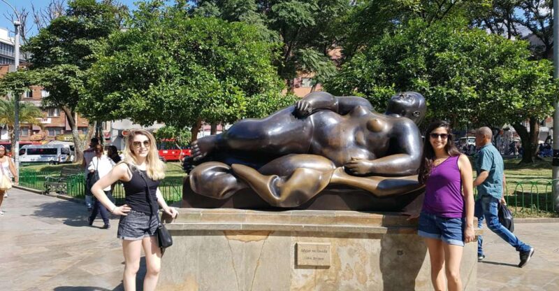 Medellín: Comuna 13, Cable Cars and Botero Statues Tour - Important Information