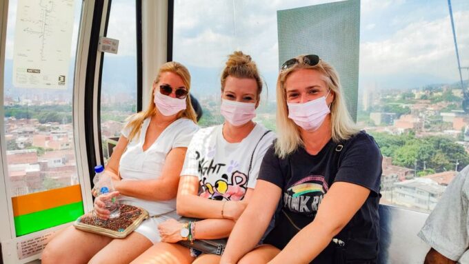 Medellin: Comuna 13 Graffiti Tour, Street Food and Cable Car - Frequently Asked Questions