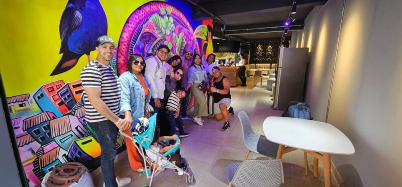 Medellín: Comuna 13 Graffiti Tour With Protein Shake Making - Guided Tour Features