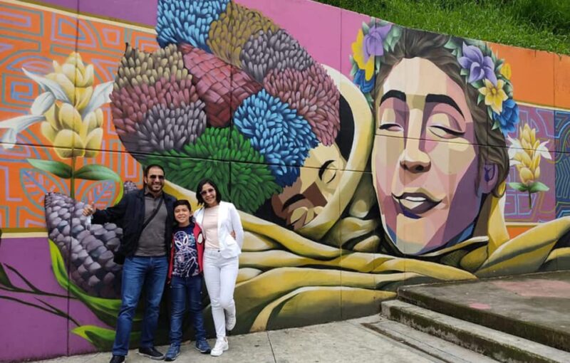 Medellin: Comuna 13 Graffiti Tour With Snacks Included - Food and Local Economy