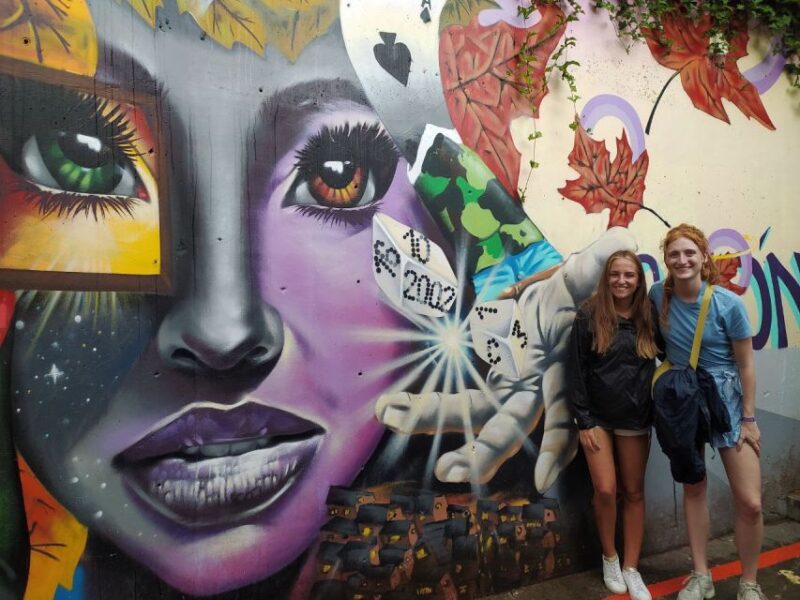 Medellín: Comuna 13 Graffiti Tour With Street Food & Cable Car - Customer Feedback
