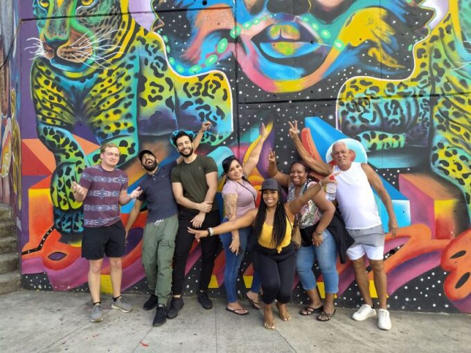 Medellín: Comuna 13 Graffiti Tour With Street Food & Cable Car - Frequently Asked Questions