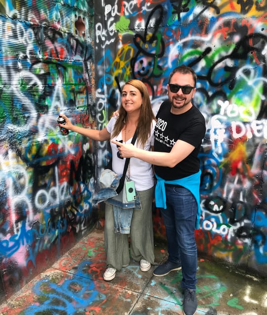 Medellín: Comuna 13 (Graffitour) Discover the Transformation - Guided Tour of Escalators