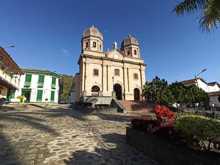 MEDELLIN: CONCEPTION TOUR + ALTO DE LA VIRGEN + ALEJANDRIA TRAIL - Key Points