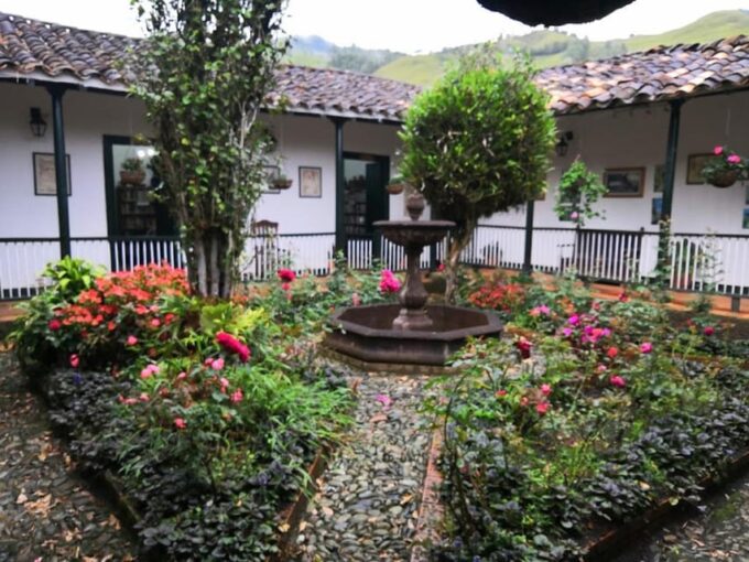 MEDELLIN: CONCEPTION TOUR + ALTO DE LA VIRGEN + ALEJANDRIA TRAIL - Nudillales Spa