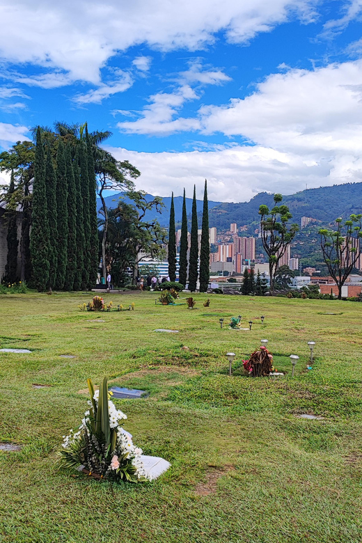 Medellin: Escobar Perspectives Tour: Essential Stops - Itinerary and Highlights