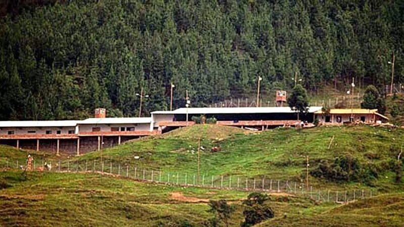 Medellin: Escobar Uncovered Tour Full Experience - Tour Experience