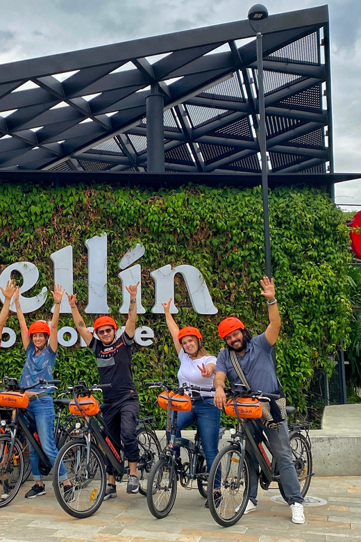 Medellín: Express E-Bike City Tour + Refreshing Local Drink - Key Points