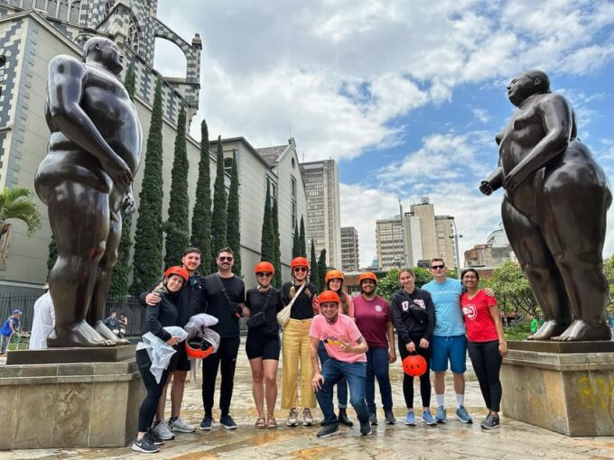 Medellín: Express E-Bike City Tour + Refreshing Local Drink - Accessibility and Requirements