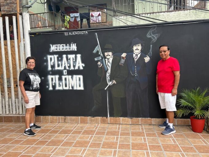 Medellin Full Day: City, Graffiti and Pablo Tour - Additional Details