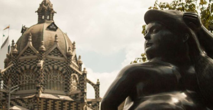 Medellin Full-Day Grand City Tour - Language Options