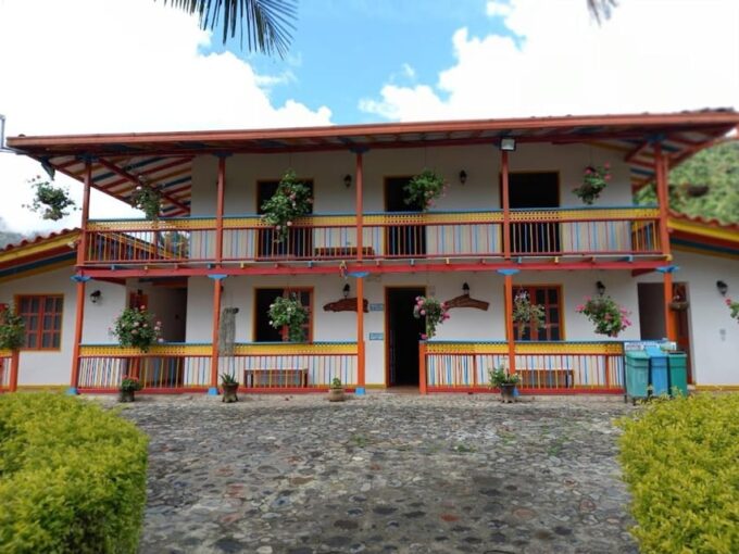 MEDELLIN: GARDEN TOUR + ANDES (PANORAMIC) + TROUT FARM - Frequently Asked Questions