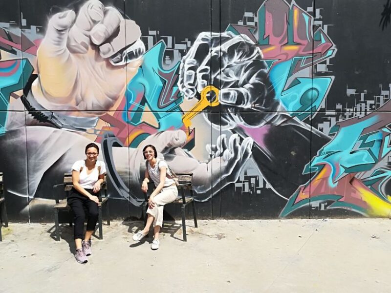 Medellin: Graffiti Culture Private Tour - Key Points