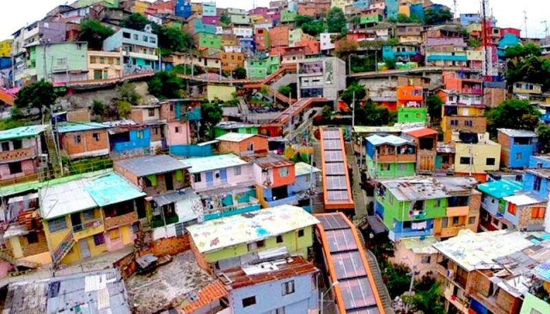 Medellin: Graffiti Tour Comuna 13 - Experience Highlights