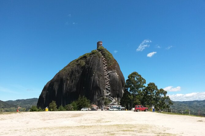 Medellin Guatapé and El Peñól Private Tour (8 Hrs.) - Inclusions and Pickup