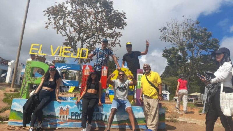 Medellín: Guatape Day Tour Breakfast, Cruise, Piedra Peñol - Activities and Experiences