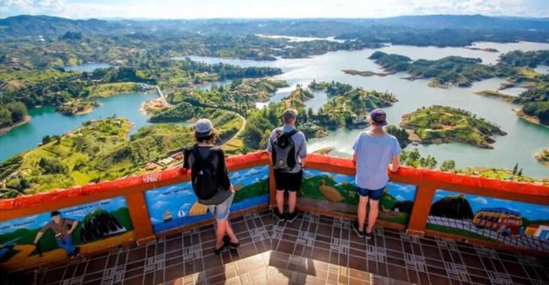MEDELLÍN: GUATAPÉ, EL PEÑOL, RETIRO & TEKENDAMITA FALLS - Key Points