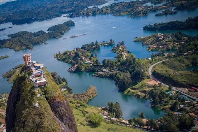MEDELLÍN: GUATAPÉ, EL PEÑOL, RETIRO & TEKENDAMITA FALLS - Pickup and Accessibility