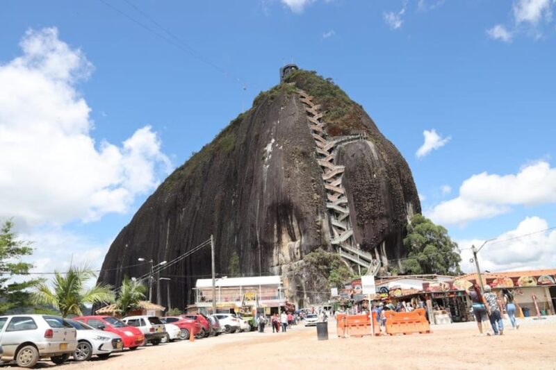 MEDELLIN: GUATAPE + OLD PEÑOL + MALECON + PARTY BOAT TOUR - Tour Overview