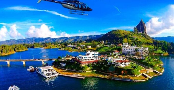 Medellín: Guatapé Private Tour With Helicopter & Boat Ride - Helicopter Ride