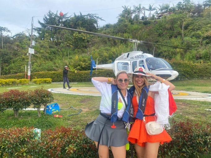 Medellín: Guatapé Private Tour With Helicopter & Boat Ride - Helicopter Ride