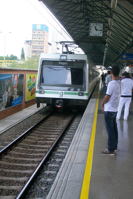 Medellin Half-Day Local Market Experience - Itinerary and Transportation