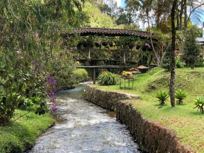 Medellín: Half-Day Private Colonial Towns Tour - Tour Duration and Pricing