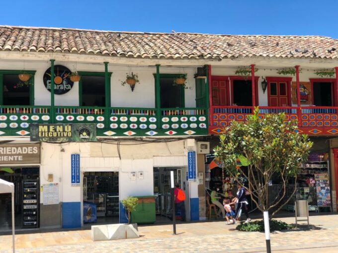 Medellín: Half-Day Private Colonial Towns Tour - Cancellation and Booking Policy