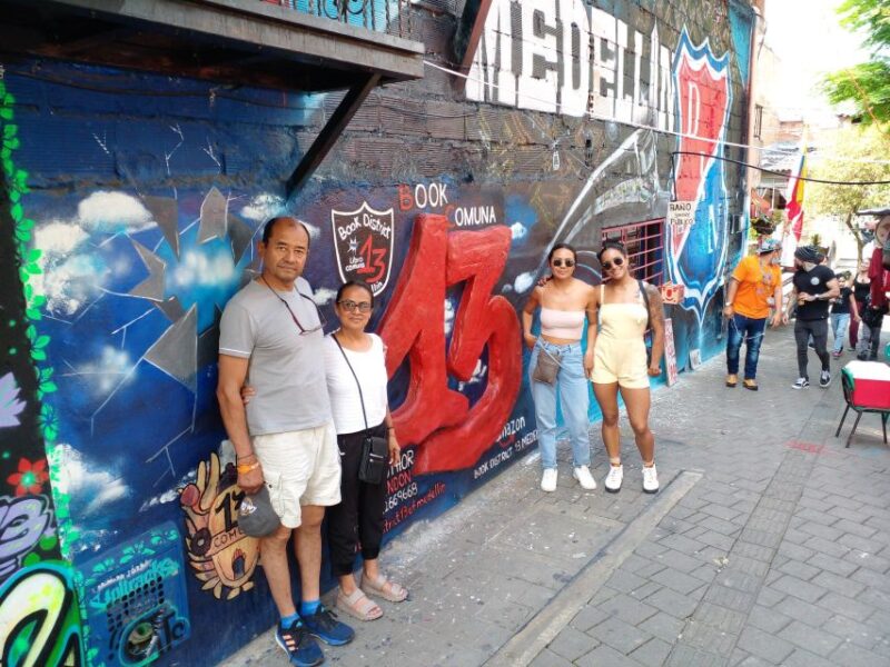Medellin: New Tour of Neighborhoods, 13 San Javier and 3 Manrique - Tour Duration and Pricing