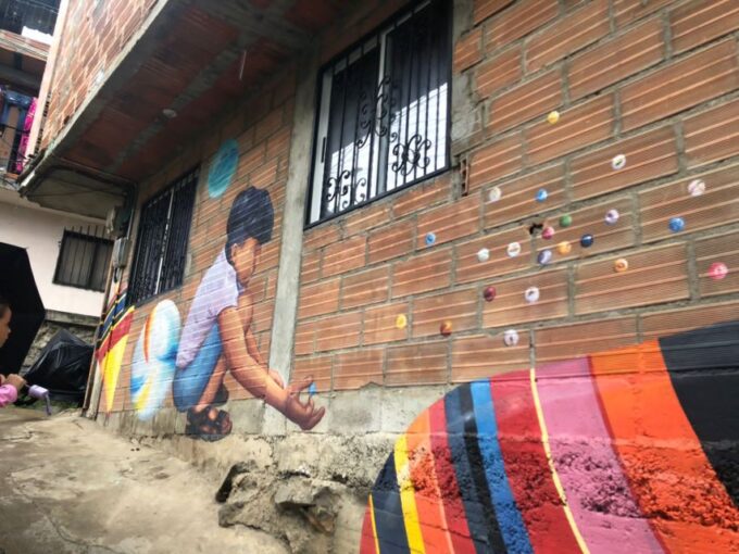 Medellin: New Tour of Neighborhoods, 13 San Javier and 3 Manrique - Cancellation and Refund Policy