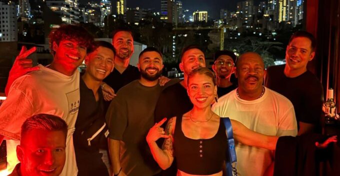 Medellin: Nightlife in Rooftops and Clubs of El Poblado - Meeting New People and Connections